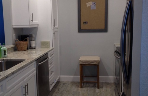 Pelican Bay Condo | Pelican Bay/Willowbrook/Walk to Beach