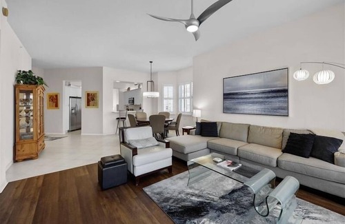 Vanderbilt Beach Condo | Penthouse 3 bedroom condo at Regatta - REG 2-PH01