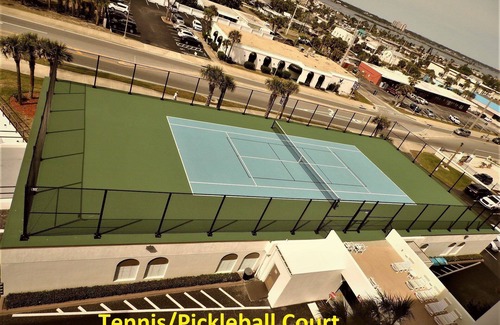 Daytona Beach Shores Condo | Penthouse Suite! Spacious End Corner Unit! 3Bedroom 3 Bath! New Pool 2024