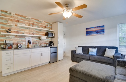 Bayview House | Pet-Friendly Gulfport Home: Walkable Location!
