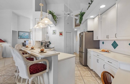 Cape Coral House | Pet-Friendly, Home w/Kayaks, Bikes, Spa & Heated Pool-Villa Four Mile Cove-Roelens Vacations