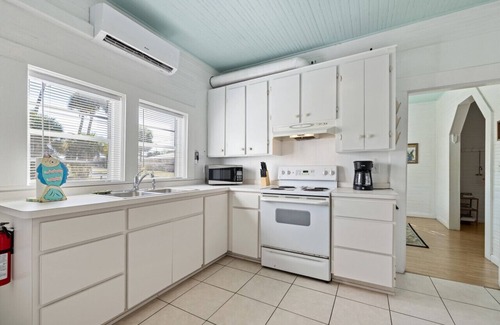 Cedar Key House | Pete's Retreat 3 bedroom 2 bath rental