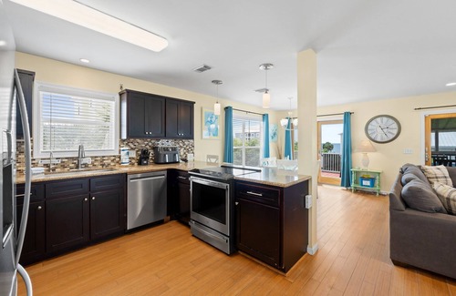 Cape San Blas House | Pineapple Plantation - Gulf view, Family friendly, Private pool, Lots of games &