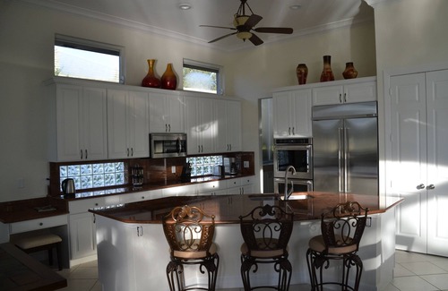 North Naples House | Play Unlimited Golf while Staying at this Elegant Estate Home with pool