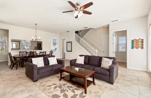 Reunion House | Plunge Paradise
