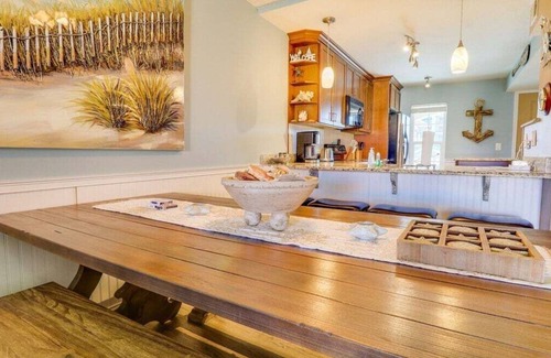 Point East Condo | Point East Paradise - Ocean & Pool View