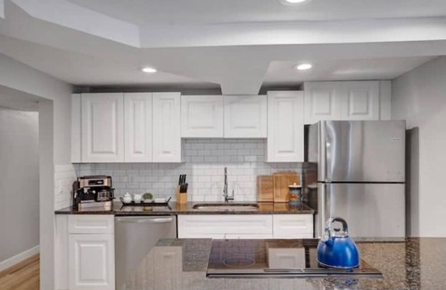 South Gate Ridge House | Pool home with large yard, close to beaches