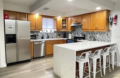Port Orange House | POOL House+Garage. Bring your Bikes! + 3Bed/2Bathn