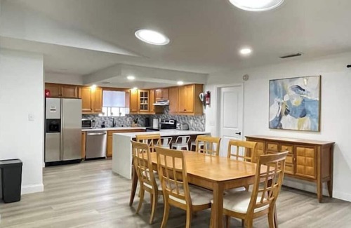 Port Orange House | POOL House+Garage. Bring your Bikes! + 3Bed/2Bathn