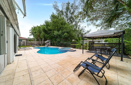 Ojus Villa | Pool House on the Water 2