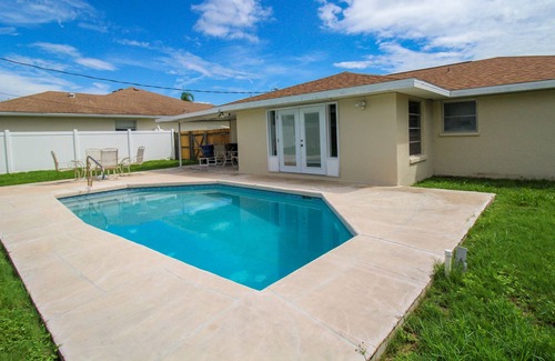 Venice Gardens House | Pool, Venice, Pop's Place