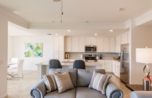 Naples Condo | PRICE DROP! Save your money for the holidays and a vacation at Treviso Bay!