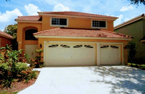 West Palm Beach Resort | Private room ∙ 1 guest