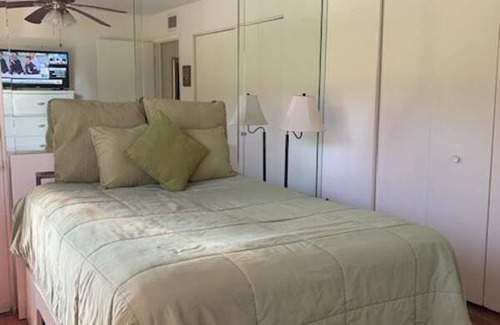 Ludlam Resort | Private room ∙ 1 guest