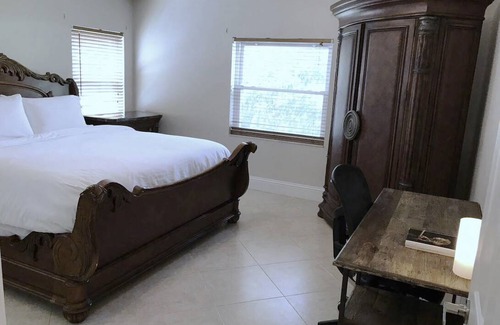 Davie Resort | Private room ∙ 1 guest