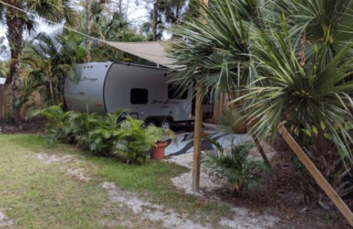 Jupiter Farms Resort | Private room ∙ 2 guests