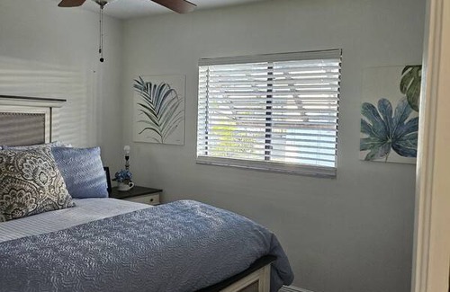 Caloosahatchee Resort | Private room ∙ 1 guest