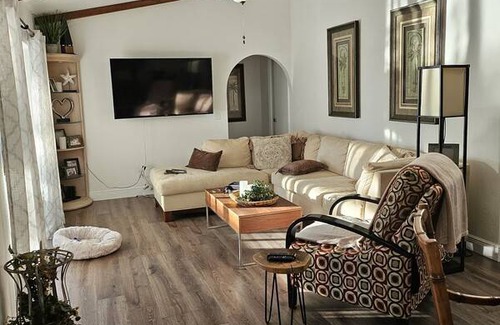 Caloosahatchee Resort | Private room ∙ 1 guest