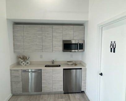 East Little Havana Resort | Private room ∙ 1 bedroom ∙ 5 guests