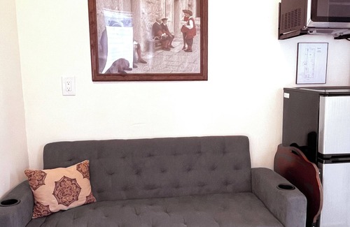 Lincolnville Apartment | Quaint Downtown Small Apt. Just Park Your car and Walk Everywhere in Town
