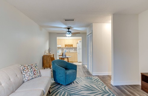 Gulf Gate Estates Condo | Quaint Sarasota Condo: 4 Mi to Siesta Key Beach!