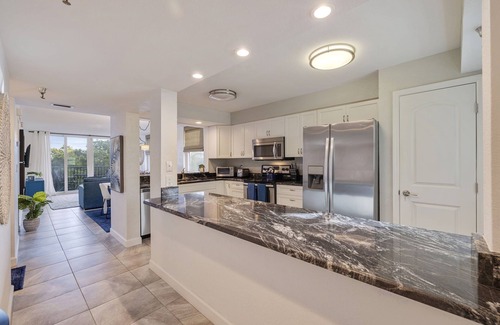 Largo Condo | Quiet Waters 2 bed 2 bath remodeled sleep 6