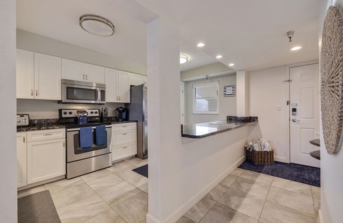 Largo Condo | Quiet Waters 2 bed 2 bath remodeled sleep 6