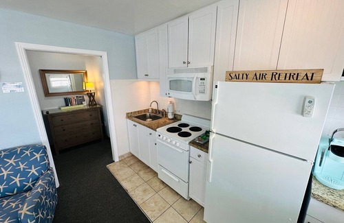 North Redington Beach Condo | Redington Directly on the Beach Sea Rocket WiFi Parking 26