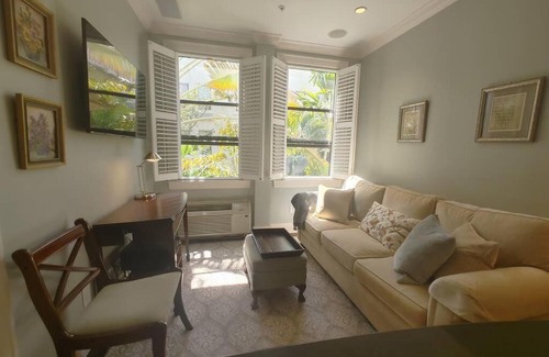 Palm Beach - West Palm Beach Apartment | REGENCY APARTMENT Palm Beach