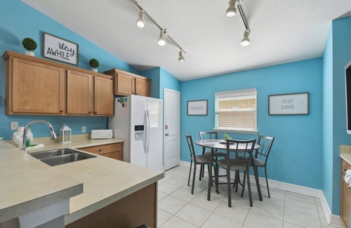 Sandy Ridge House | Relaxing family Home, 5 bedroom, 3 bath room (2 ensuites) Private Pool