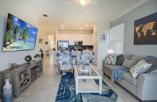 Lakewood Ranch Condo | Remarkable 3bed/2bath Condo in Lakewood National