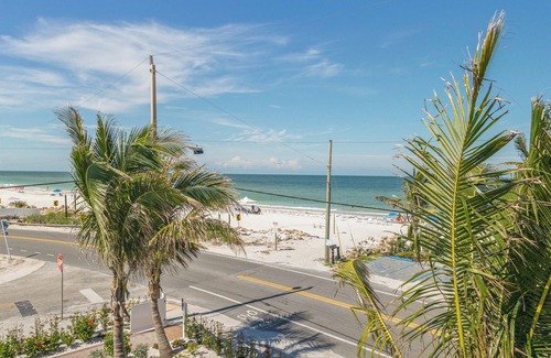 Bradenton Beach Apartment | Resort-Style Relaxation – Beach Club #12 on Anna Maria Island by RVA