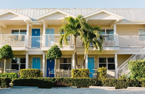 Bradenton Beach Apartment | Resort-Style Relaxation – Beach Club #12 on Anna Maria Island by RVA