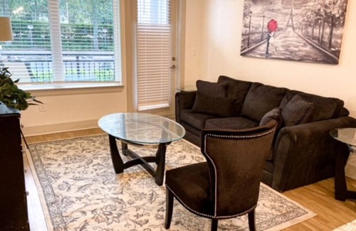 Riverside Condo | Riverside Luxurious Condo Close To Five Points & Downtown!!