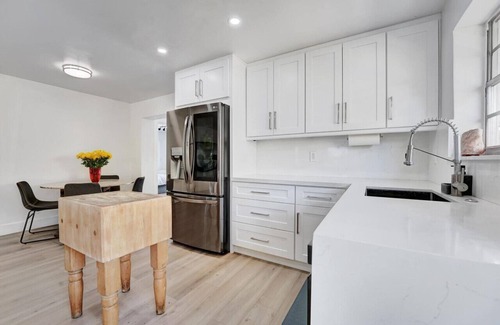 Riviera Beach House | Riviera Marina House! 1 block to marina and intracoastal