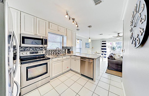 Seagrove Beach House | Rolling Tide Villas