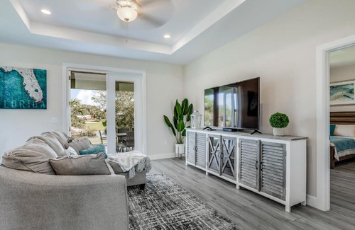 Englewood East House | Rosemont Bungalow