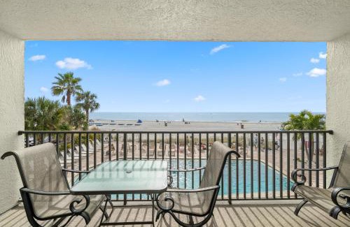 Madeira Beach Apartment | Sandy Shores 102