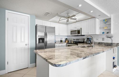 Madeira Beach Apartment | Sandy Shores 102