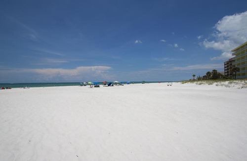 Madeira Beach House | Sea Breeze by Florida Lifestyle Vacation Rentals