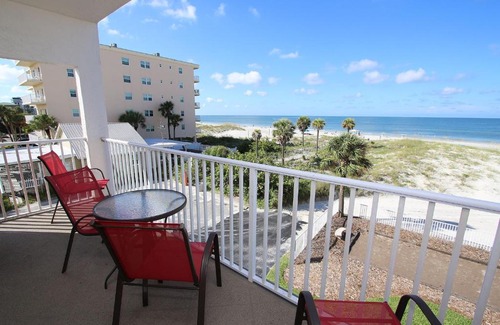 Madeira Beach House | Sea Breeze by Florida Lifestyle Vacation Rentals
