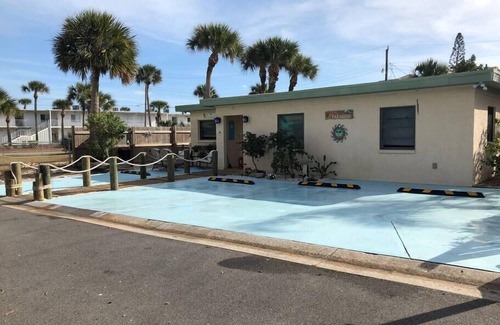 Port Canaveral House | Seahorse- Going on a CRUISE! Steps to BEACH/PIER