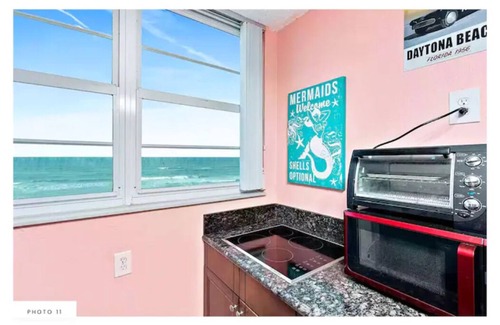 East Daytona Apartment | Seaside Serenity Apt with ✔Oceanview ✔ Balcony, ✔ kitchen, ✔ WiFi