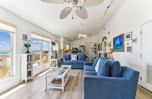 East End House | SHARE A HEAVENLY VACATION with your family, friends, and pets!
