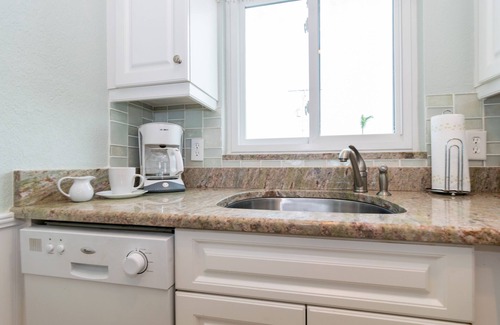 Bradenton Beach Condo | Shell Cove 9 Gulf Front 2/1 Condo Spectacular Sunsets