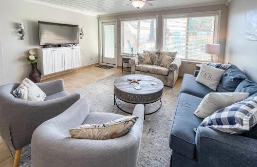 Sunnyside House | Shores 128 - Sunrise in the Surf