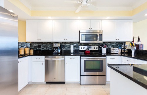 Daytona Beach Shores Condo | Shores Club 505 | Oceanfront Condo w Pool, Tennis, Balcony + Beach Access