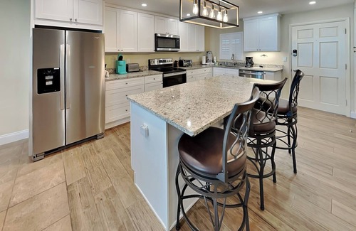 Daytona Beach Shores Condo | Shores Club 703 | Pet-Friendly Oceanfront Condo with Balcony, Beach + Pool Acces