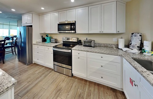 Daytona Beach Shores Condo | Shores Club 703 | Pet-Friendly Oceanfront Condo with Balcony, Beach + Pool Acces