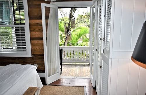 Historic Seaport Hotel | Simonton Court Historic Inn & Cottages